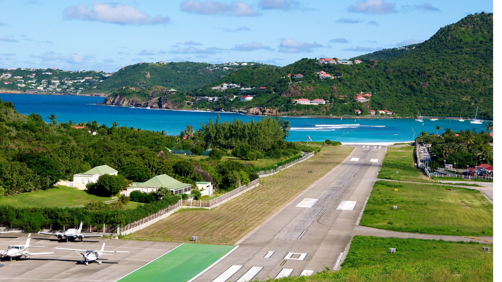 Discover one of the most beautiful gems of the caribbean: St Barths